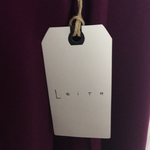 LEITH Purple top - Picture 3 of 4